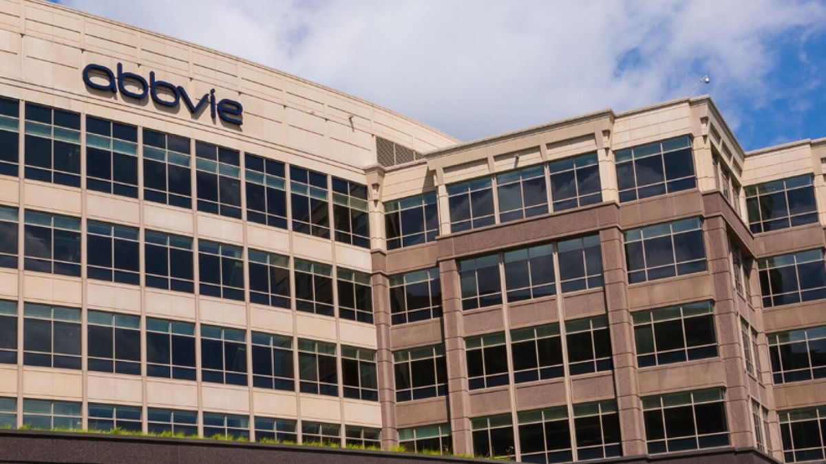 AbbVie Posts $15B Q1, Drops ABBV-101