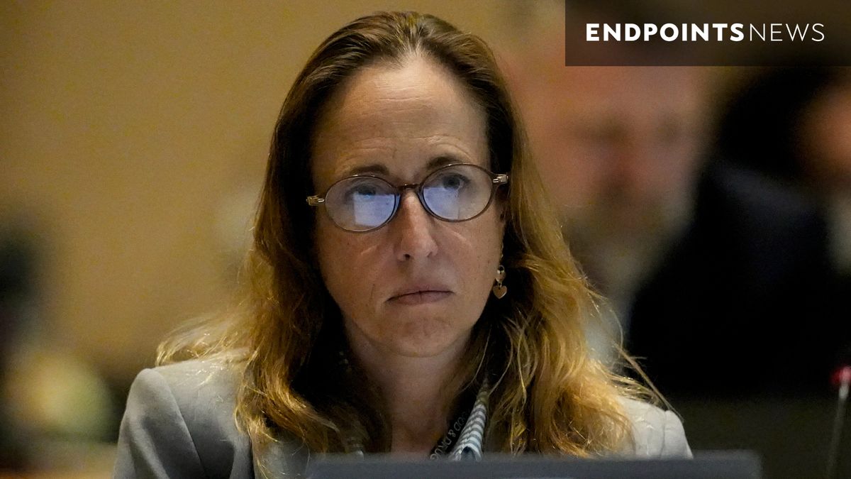 CDER Chief Høeg Exits in FDA Leadership Shake-Up